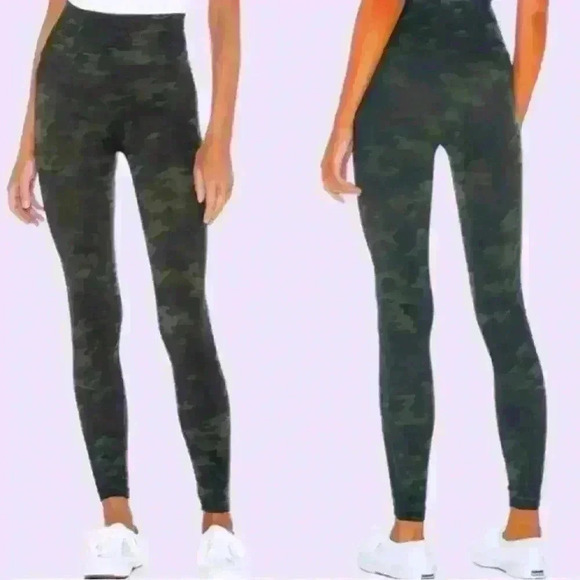 SPANX Camo Look at Me Now Seamless Leggings Activewear Medium FL3515 - Picture 1 of 12